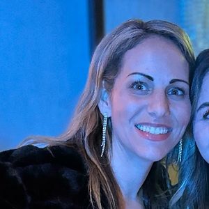 Meet your Posher, Julia